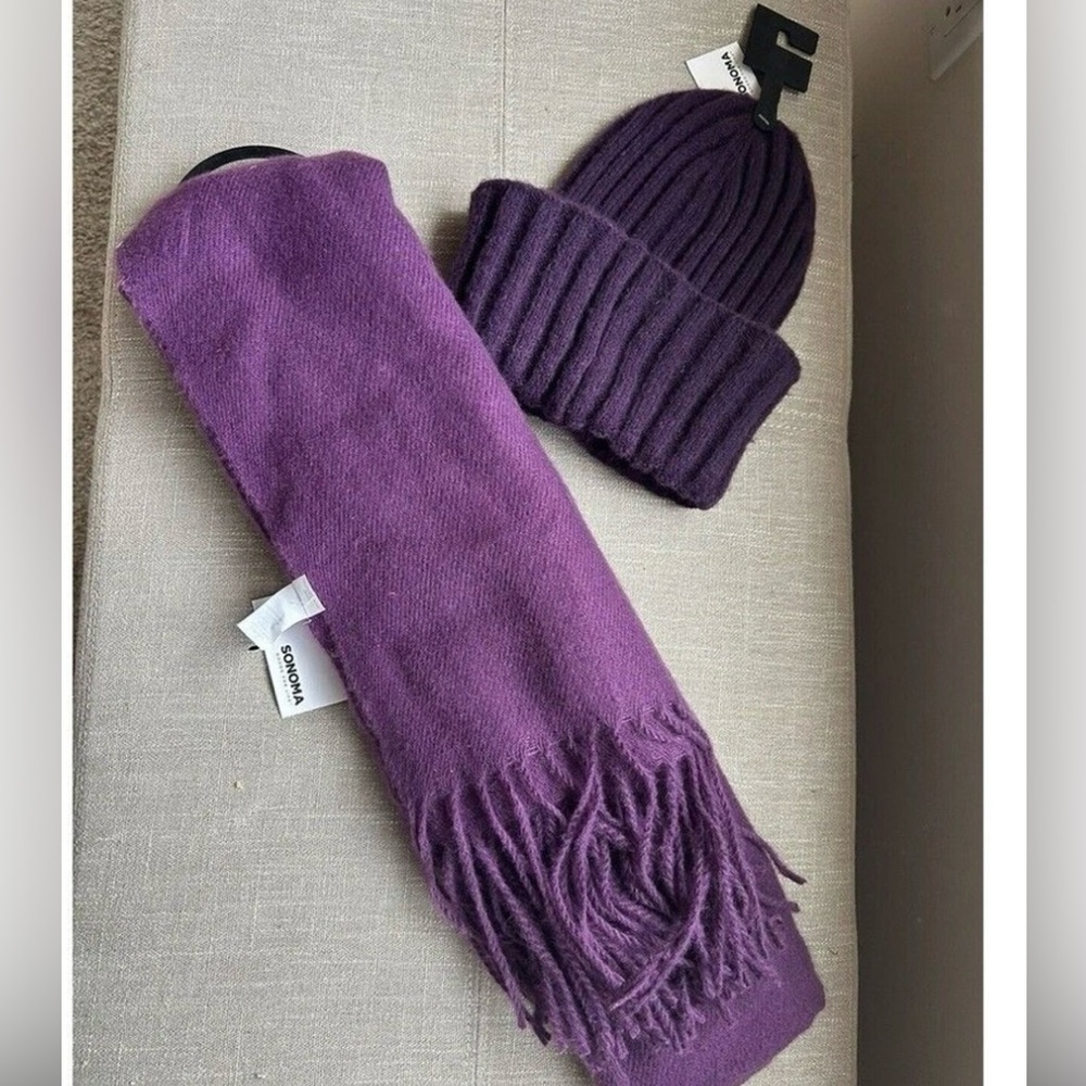 SONOMA GOODS FOR LIFE Hat & Scarf set. NWT. soft & cozy, shawl, scarf set